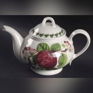 Pomona by Portmeirion Teapot w Lid